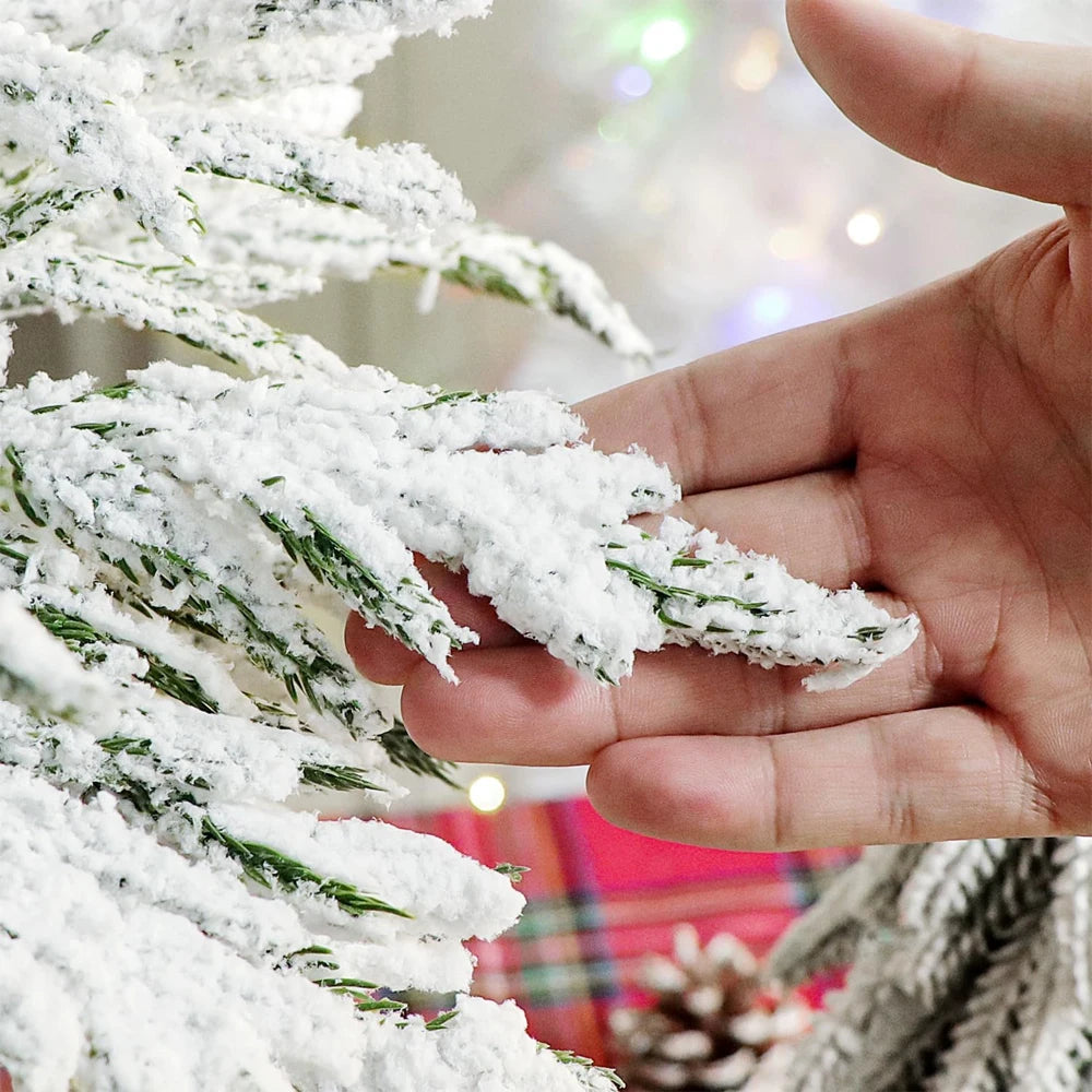 18PCS Artificial Pine Needles & Red Berry Christmas Decorations18PCS Artificial Pine Needles & Red Berry Christmas Decorations