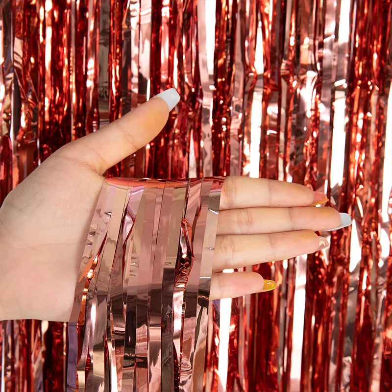 Metallic Tinsel Foil Fringe Curtain – Christmas Party Backdrop Decor