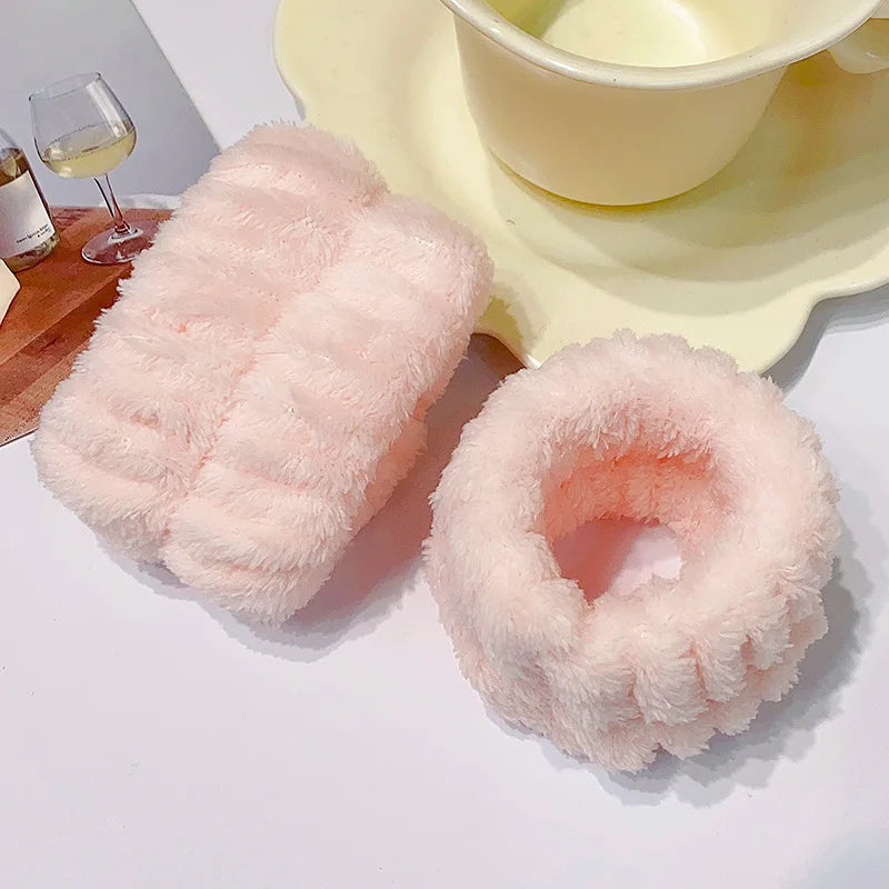 Soft Microfiber Wrist Wash Bands for Face Washing