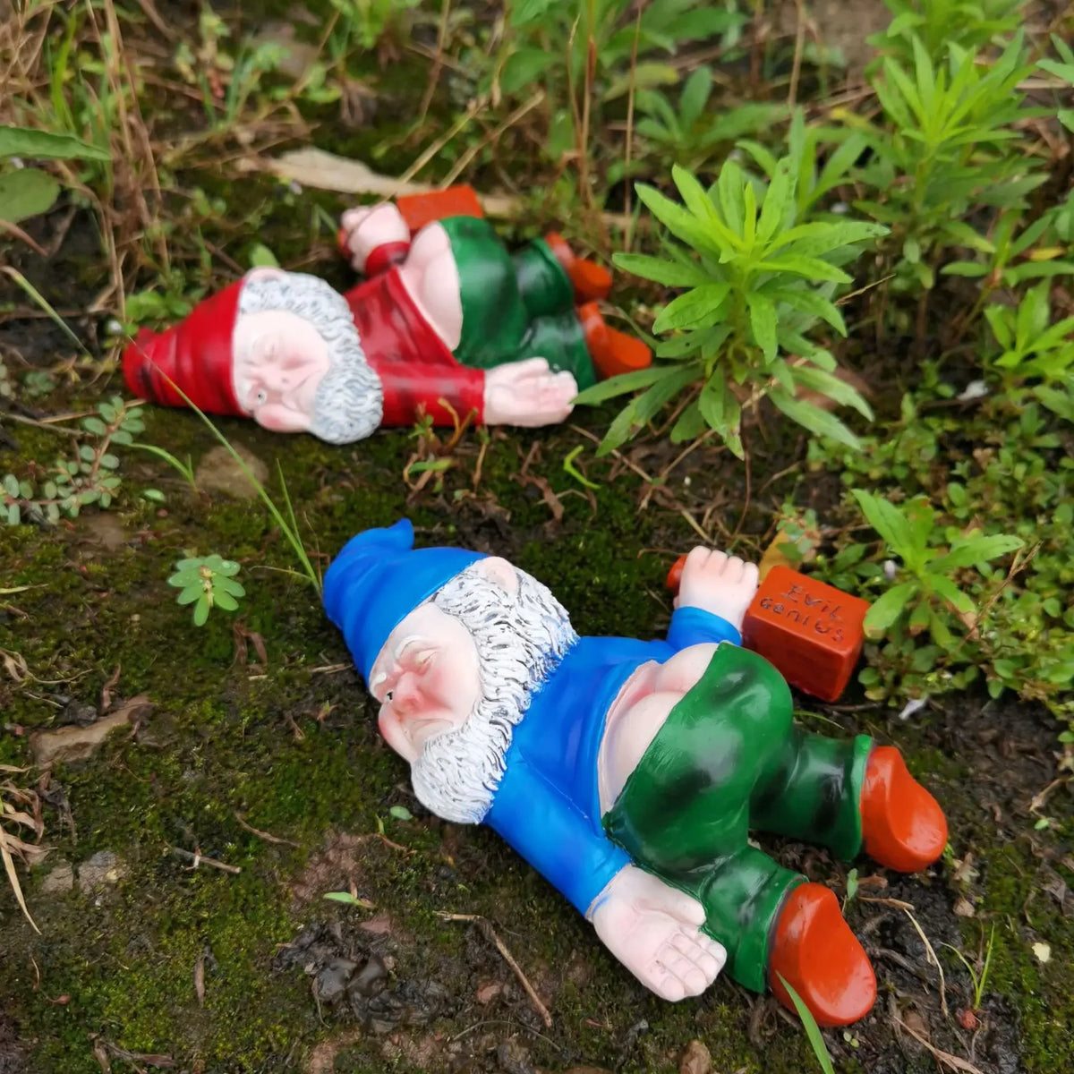 15cm Funny Garden Gnome Statue – Christmas Holiday Decoration