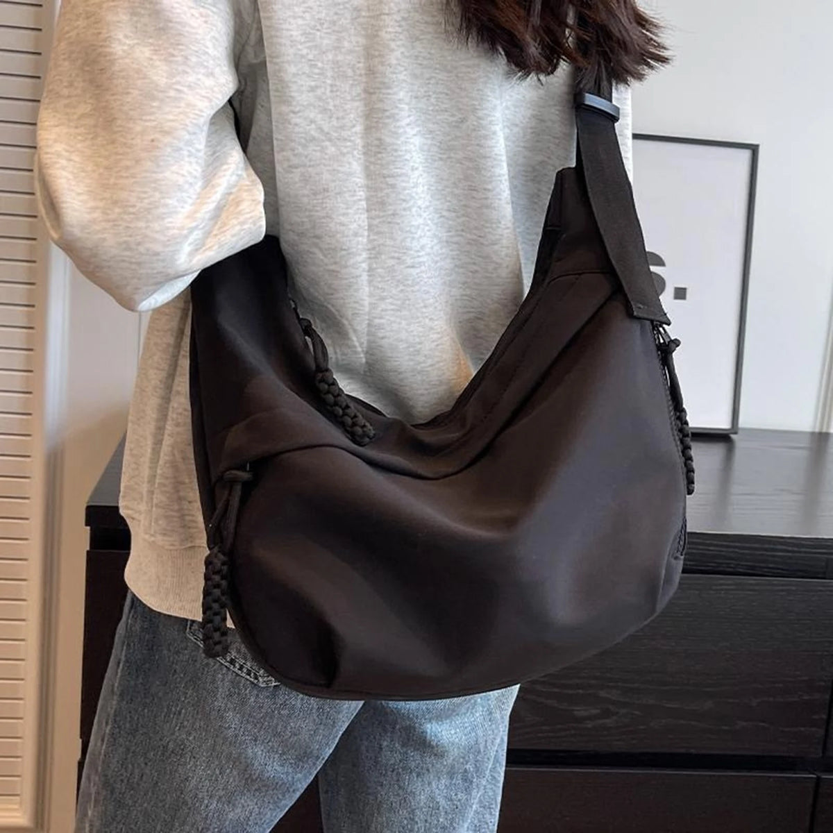 Women's Black Single Shoulder Crossbody Bag