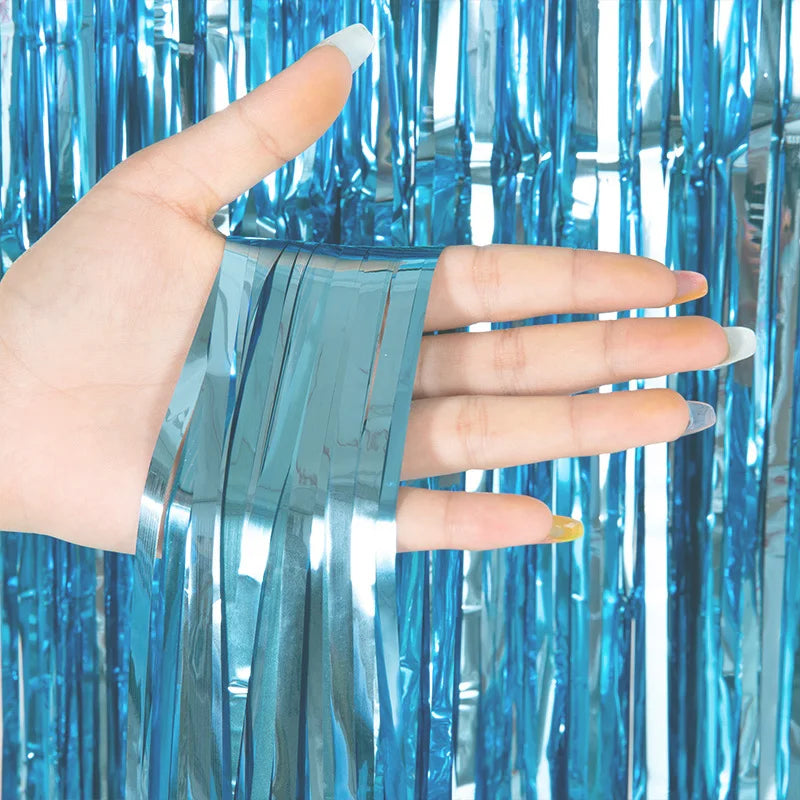Metallic Tinsel Foil Fringe Curtain – Christmas Party Backdrop Decor