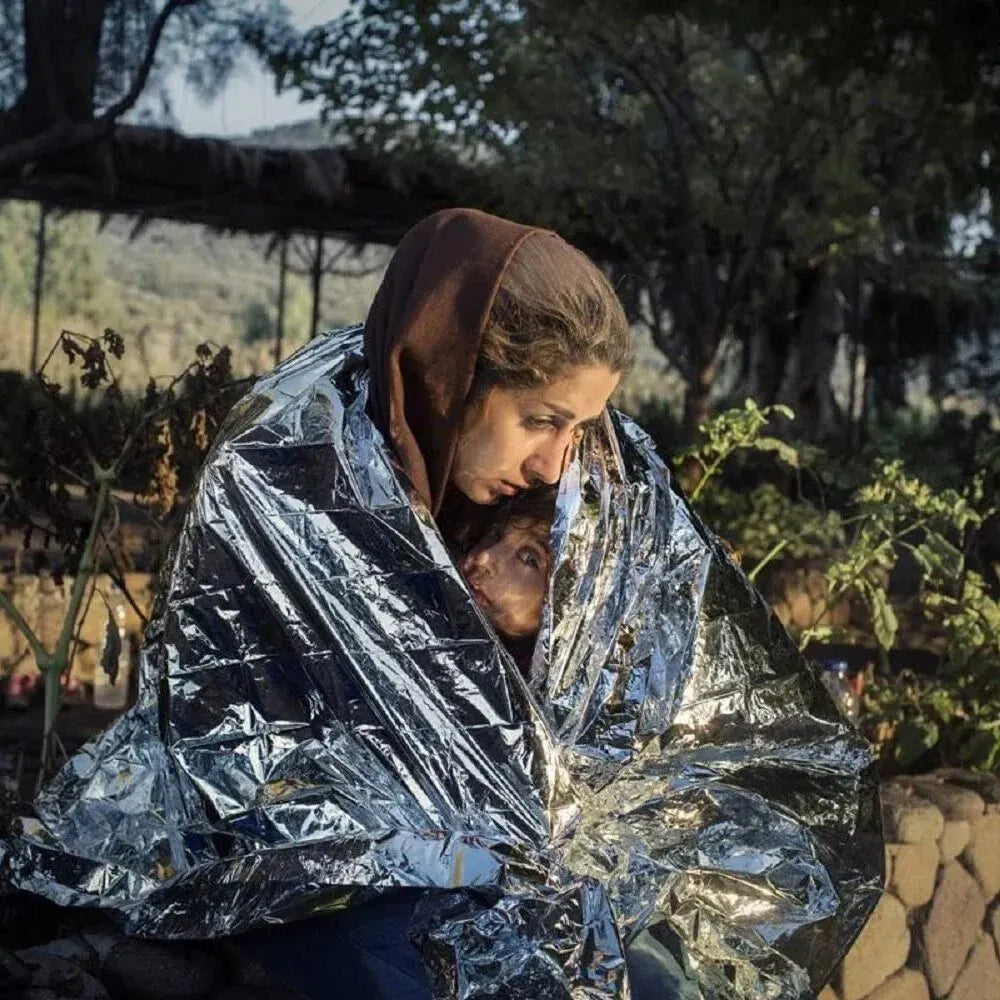 1.6 × 2.1m Emergency Thermal Space Blanket – Lightweight Outdoor Survival Blanket