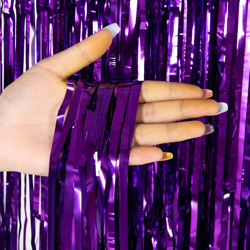 Metallic Tinsel Foil Fringe Curtain – Christmas Party Backdrop Decor