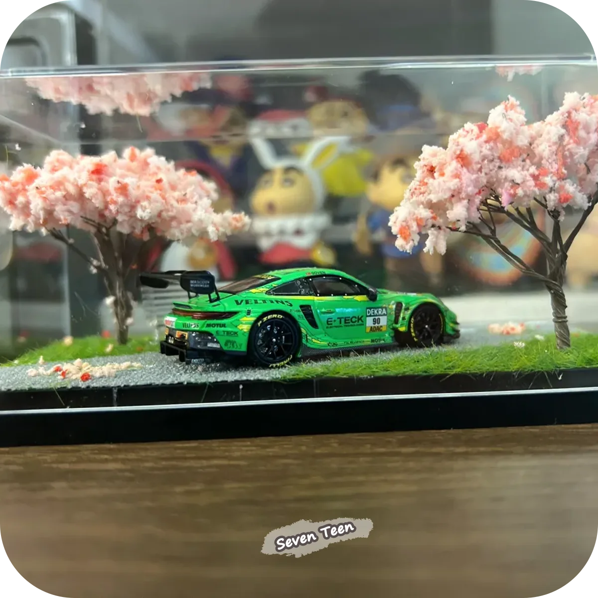 Cherry Blossom Miniature Display Box – Japanese Scene Home Decor