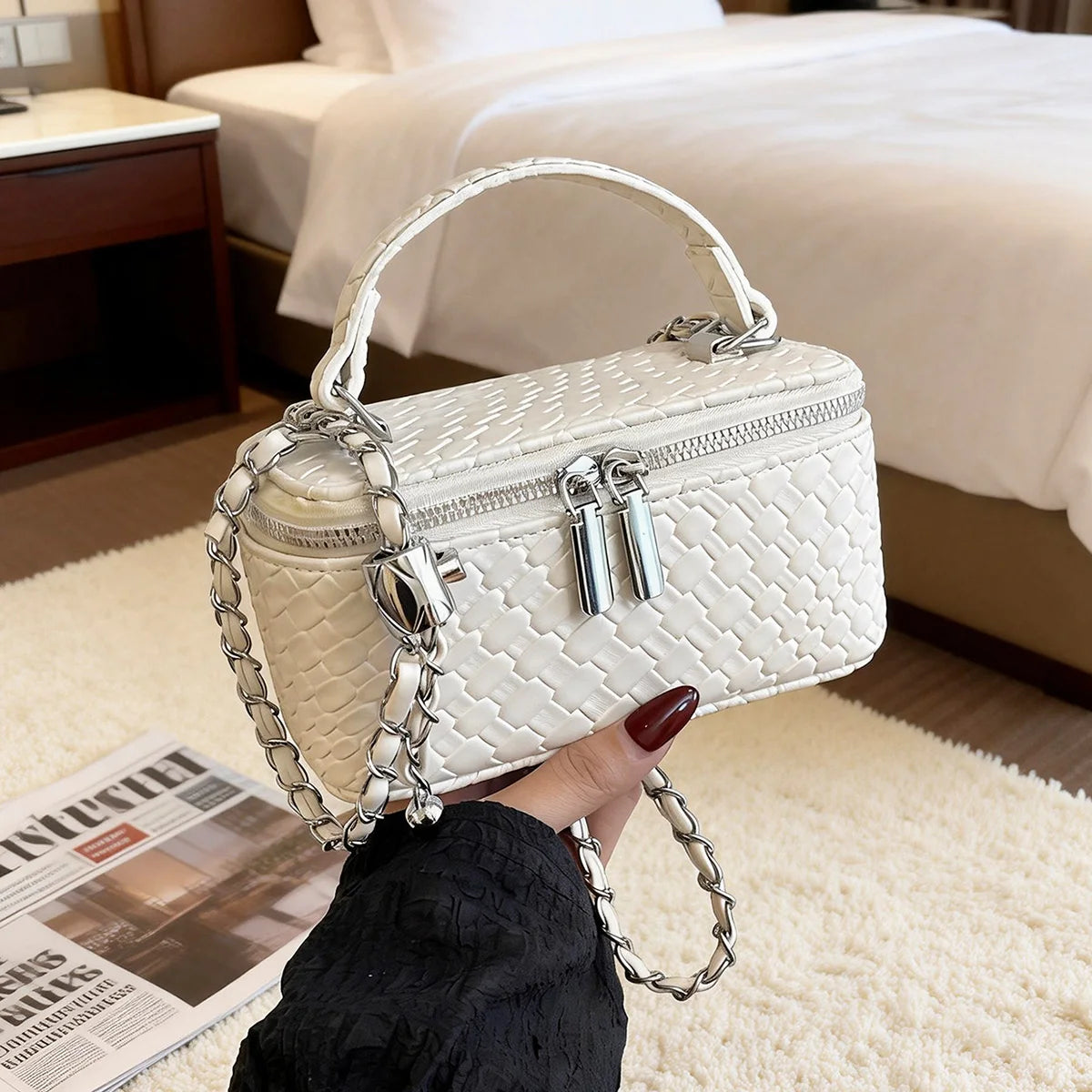 Women's Retro Crossbody Bag with Adjustable Strap