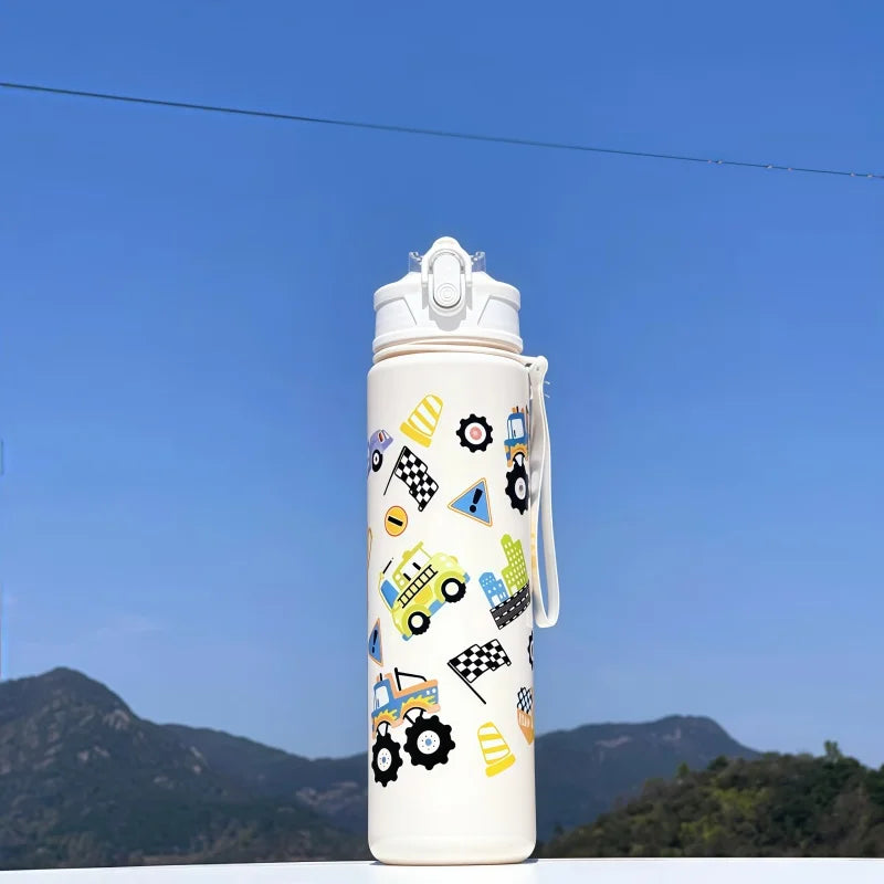 750ml Kids Water Bottle with Straw & Silicone Sleeve
