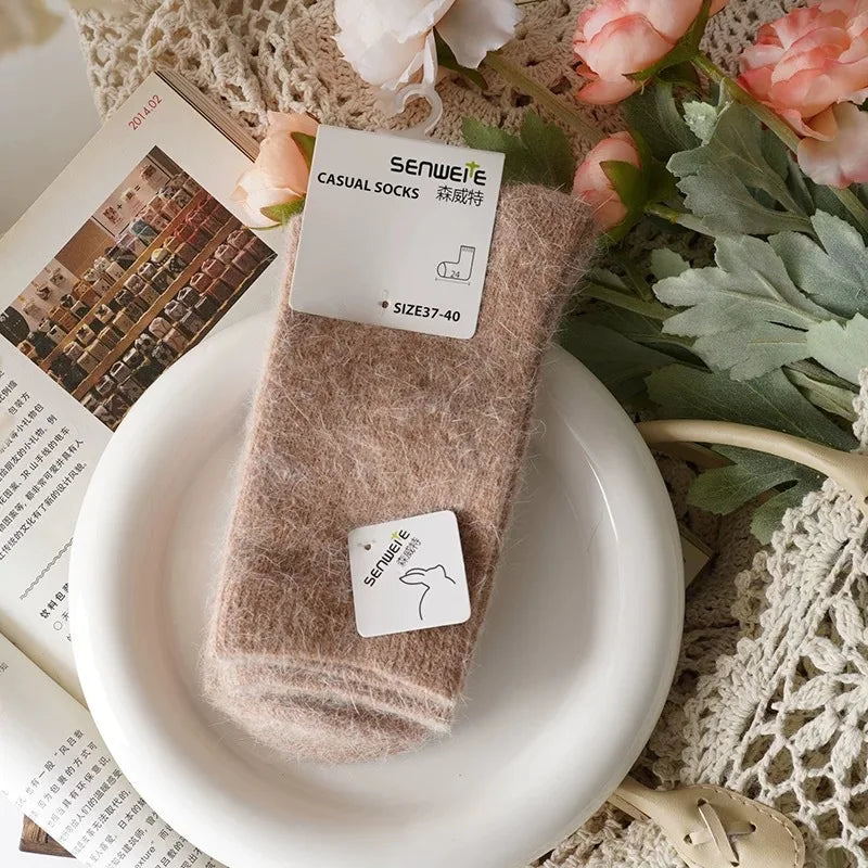 Women's Warm Wool Blend Socks – Soft Cozy Autumn Winter Crew Socks