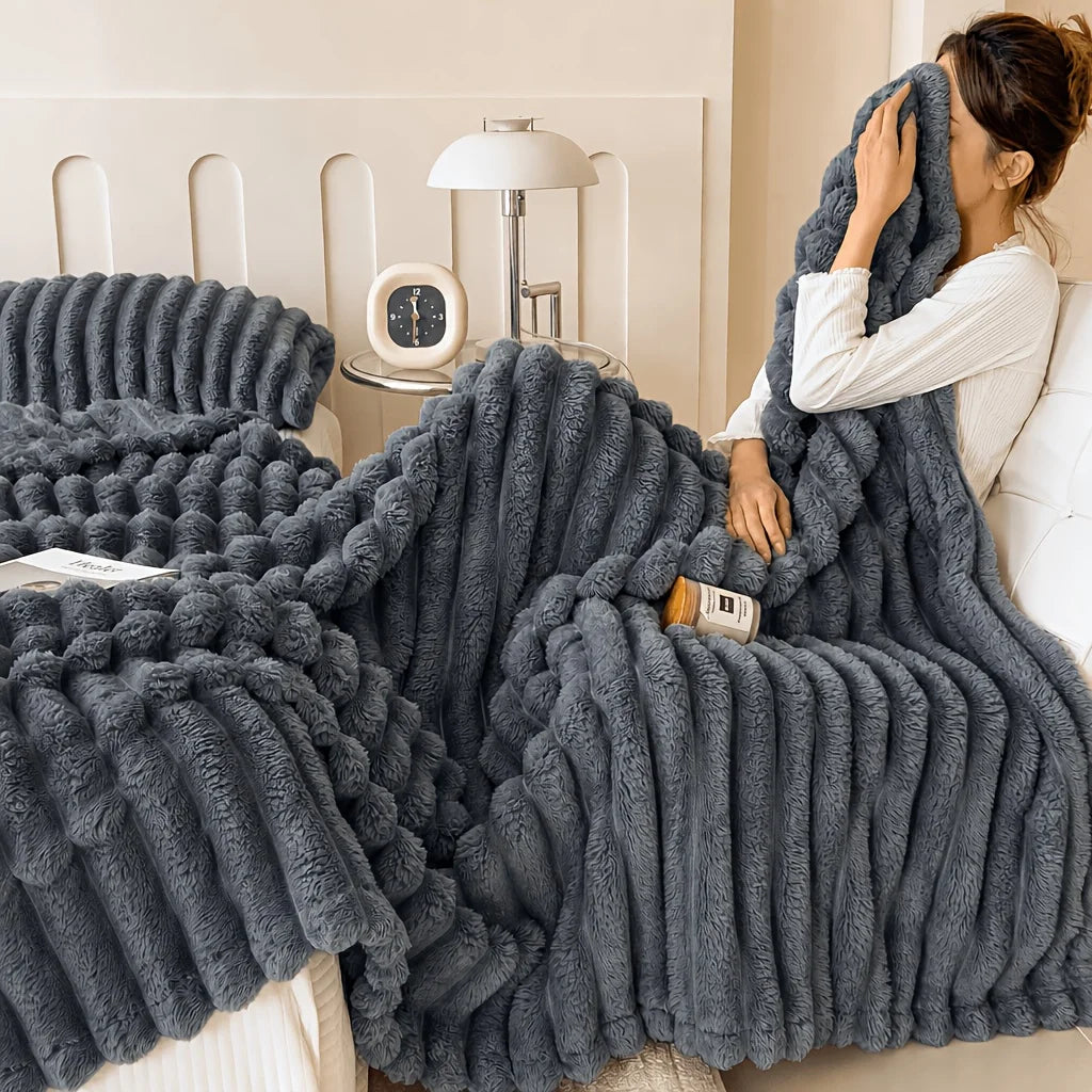 Soft Solid Color Fleece Throw Blanket for Sofa & Bed