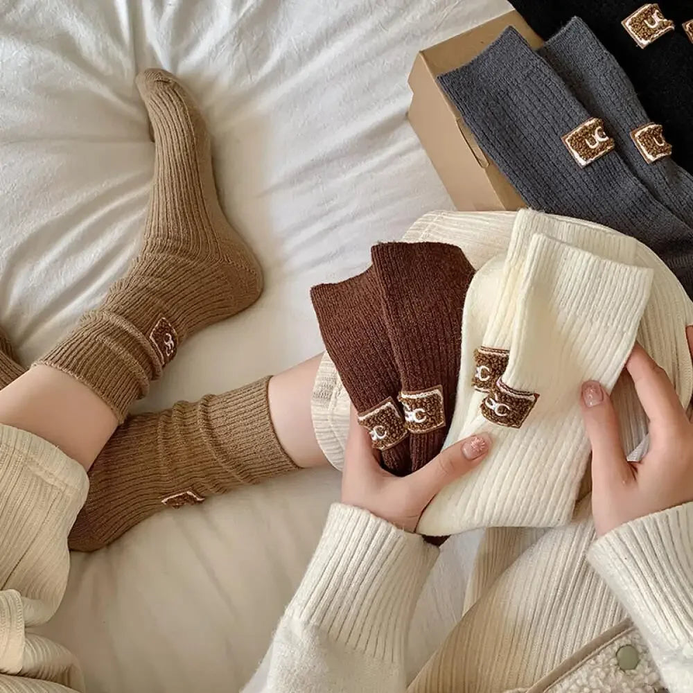 Women's Warm Wool Blend Socks – Soft Cozy Autumn Winter Crew Socks