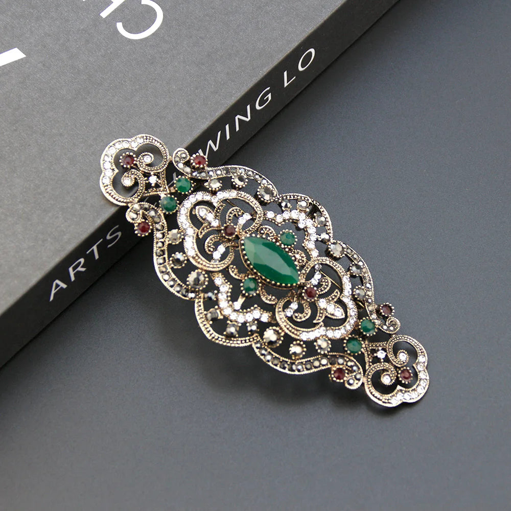 Women's Vintage-Inspired Resin Brooch