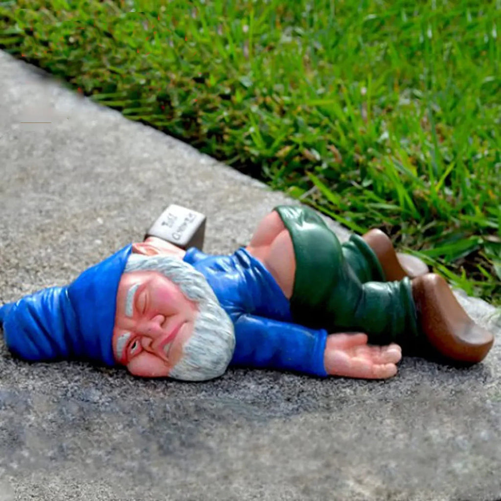 15cm Funny Garden Gnome Statue – Christmas Holiday Decoration
