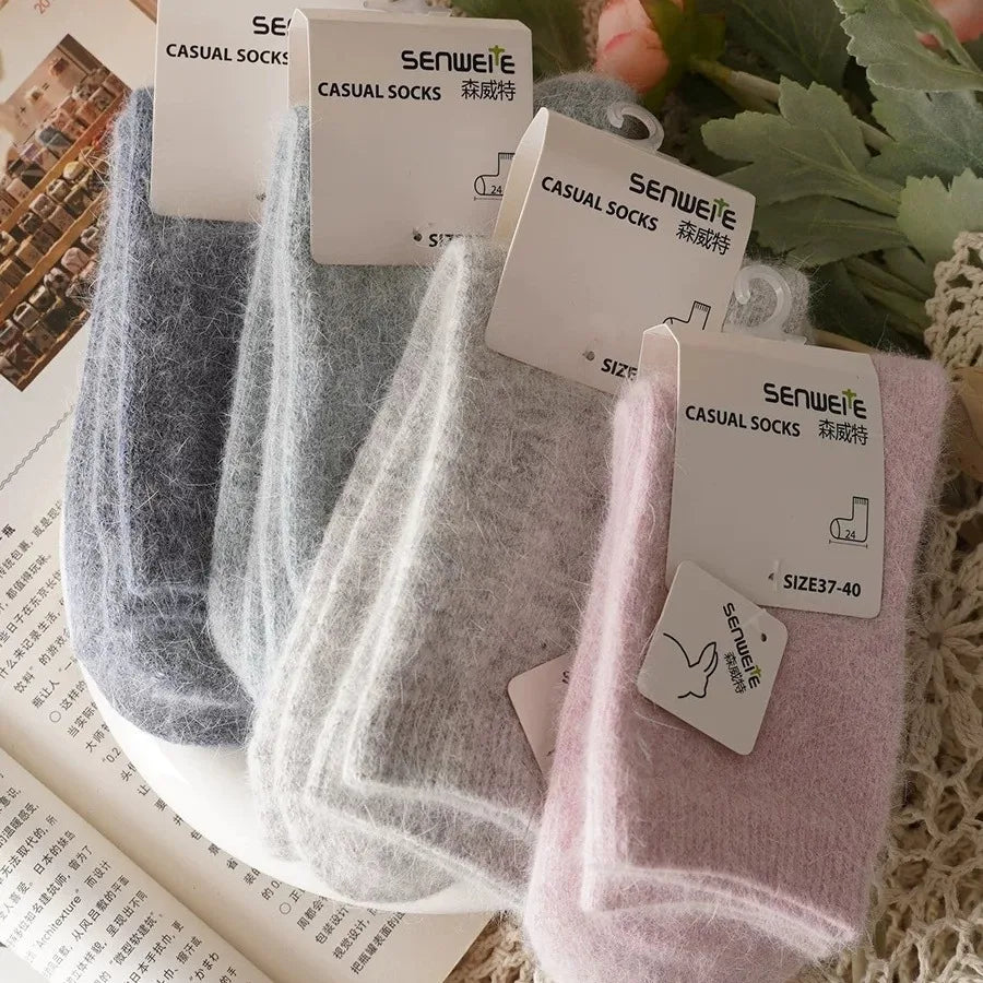 Women's Warm Wool Blend Socks – Soft Cozy Autumn Winter Crew Socks