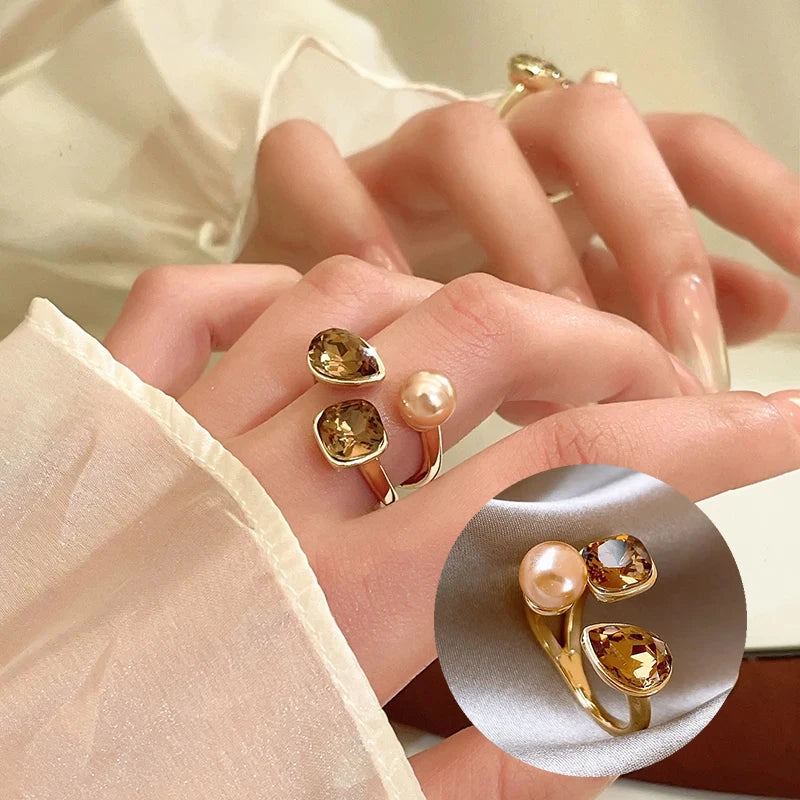 Women's Geometric Rhinestone Ring – Elegant Minimalist Fashion Jewelry