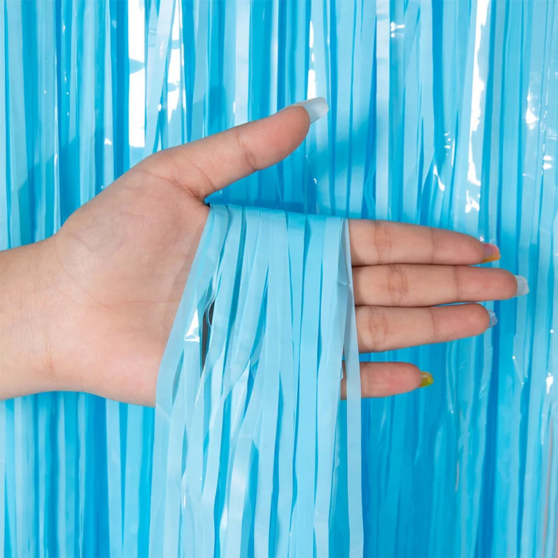 Metallic Tinsel Foil Fringe Curtain – Christmas Party Backdrop Decor