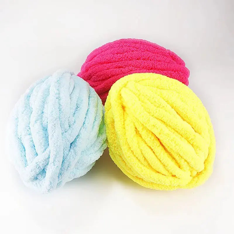 Extra Thick Hand-Knitted Chunky Yarn Blanket
